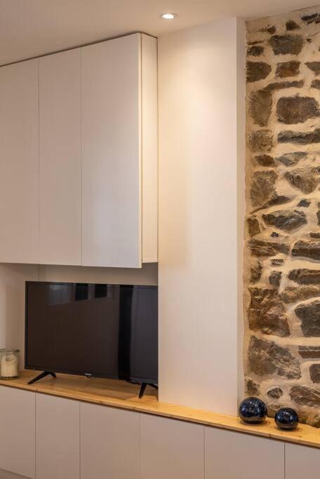 Le Cocoon - Appartement Dans Maison Du Xviieme Siecle Fougères Esterno foto